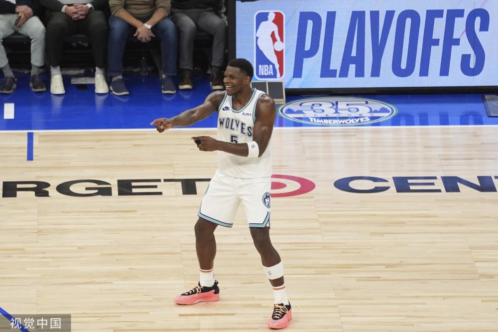 与此同时 与此同时