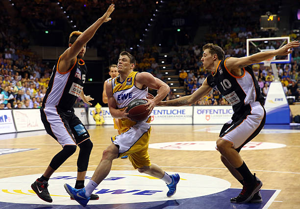 来赛季中更 来赛季中更