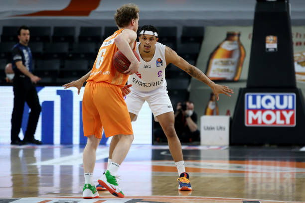 的优异成绩 的优异成绩