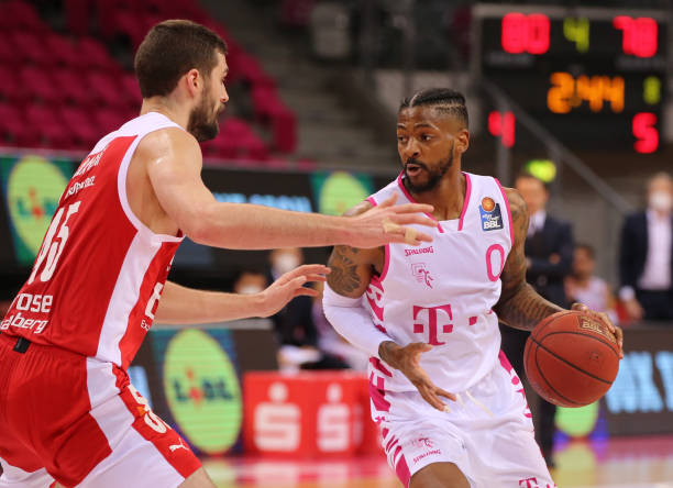 并有效打击 并有效打击